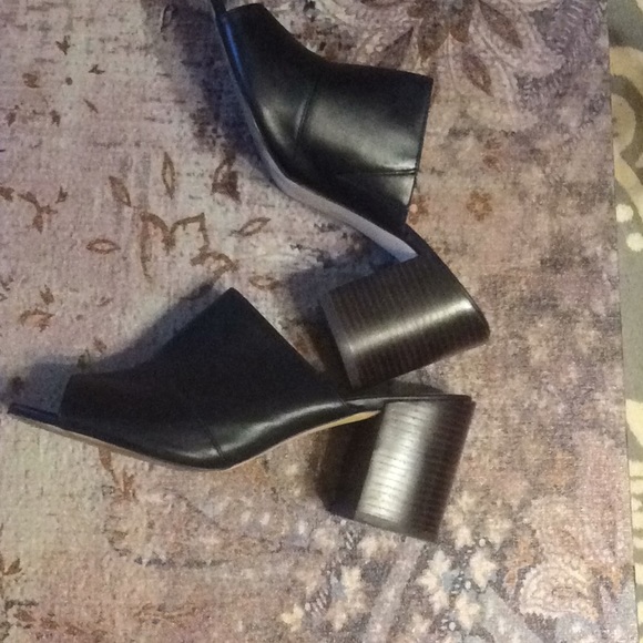 Blocked heel slides - Picture 4 of 6